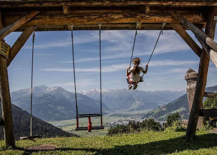 Bio Bauernhof Holzegghof In Zell Am Erlberg